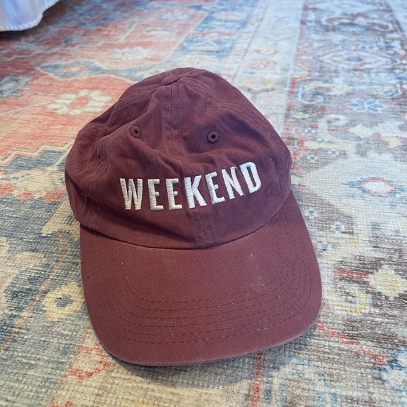 Weekend Hat - Picture 1 of 3